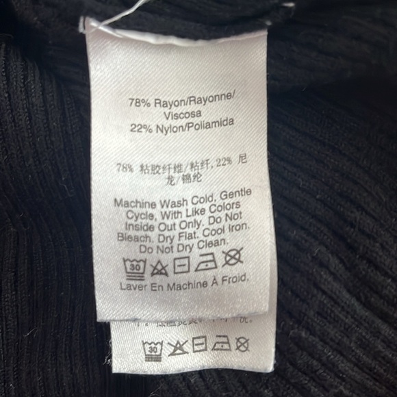 Donna Karan Boatneck Black Knit Lightweight Ribbed Sweater size M - Picture 12 of 13